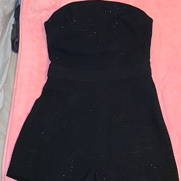 Sz Small Cloud Ten BLACK ⚫️ Rhinestone Romper - Picture 2 of 6